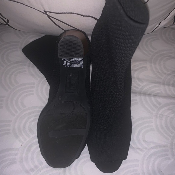 Modern thick material comfy open toe heels - Picture 3 of 3